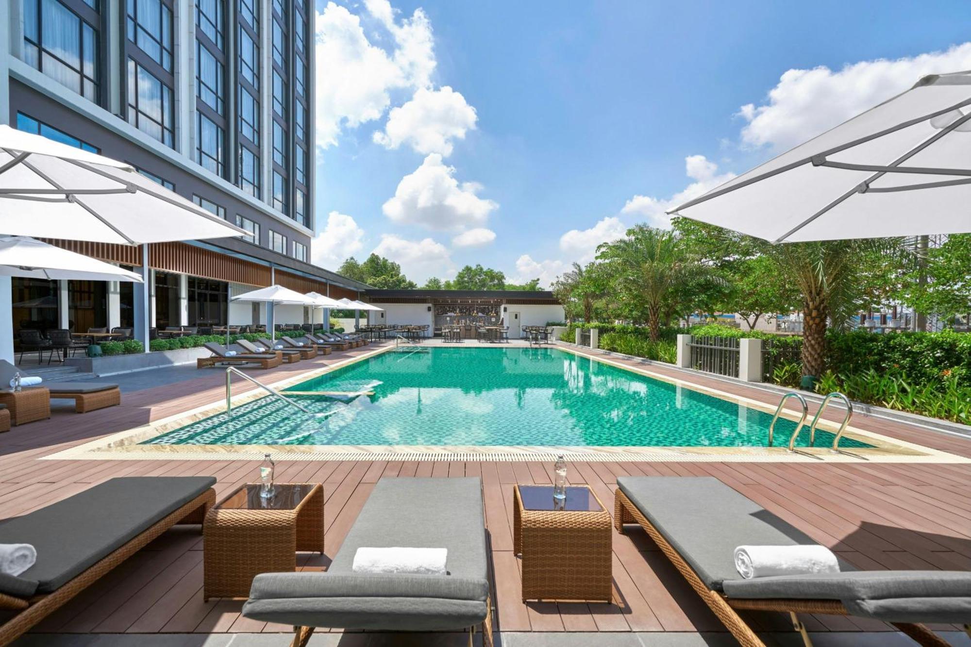 Hotel Fairfield By Marriott South Binh Duong Thuan An Exterior foto